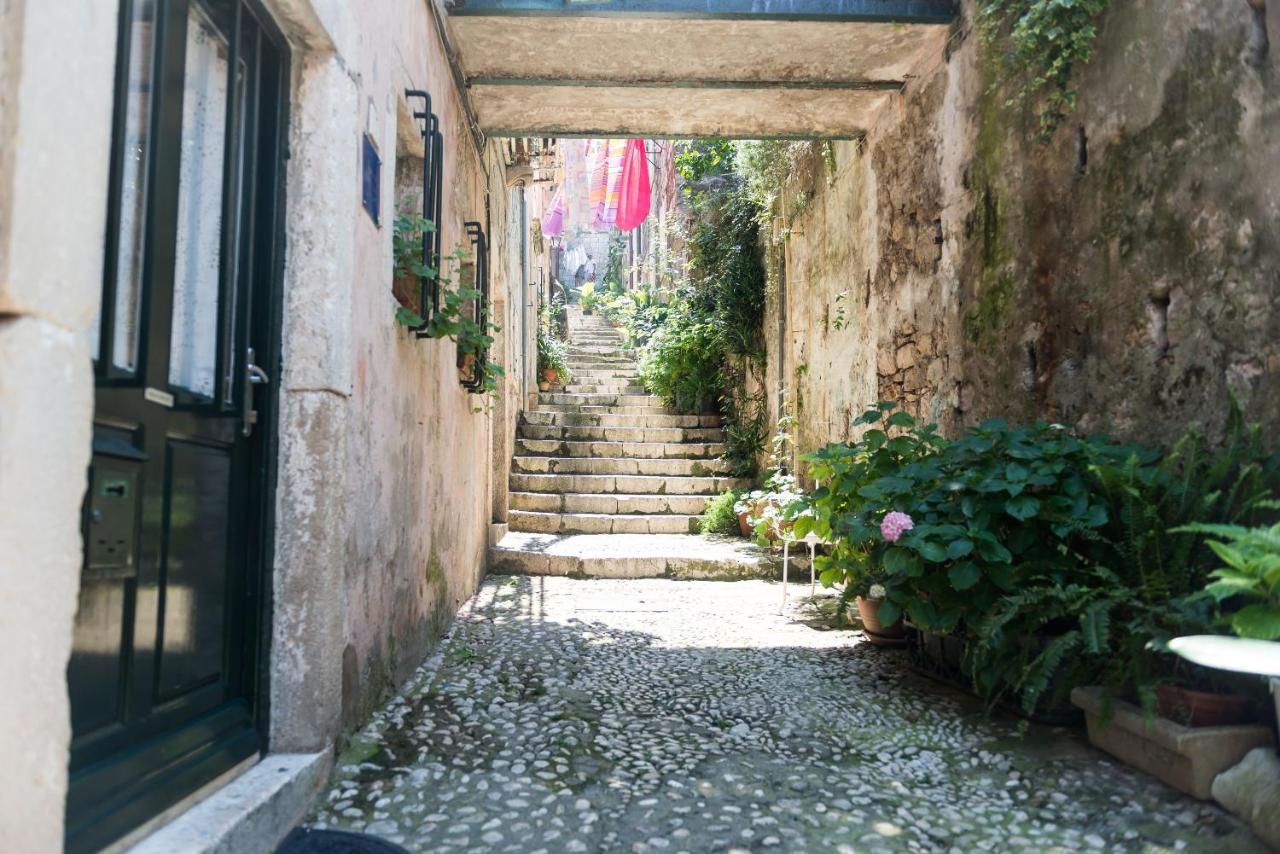 Apartment Taura Dubrovnik Bagian luar foto